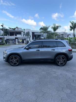 MERCEDES-BENZ-GLB 200-2021