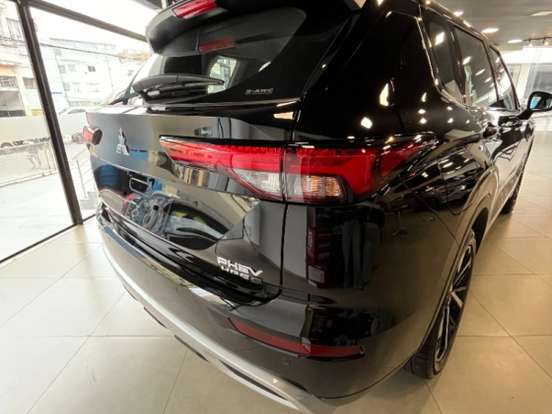 MITSUBISHI-OUTLANDER-2.4 PHEV HPE-S S-AWC DHT MITSUBISHI-OUTLANDER-2025