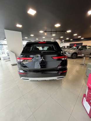 MITSUBISHI-OUTLANDER-2.4 PHEV HPE-S S-AWC DHT MITSUBISHI-OUTLANDER-2025