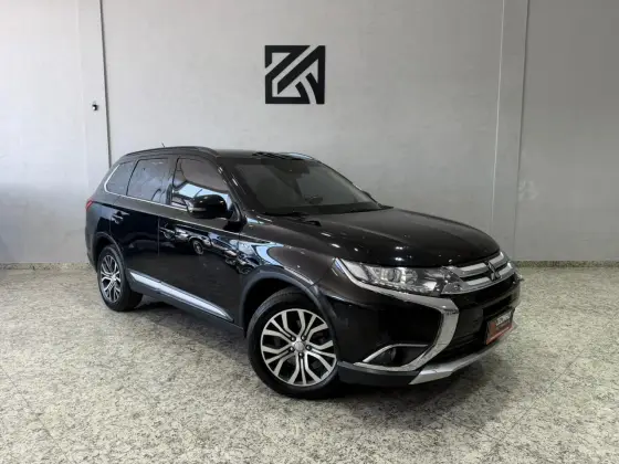 MITSUBISHI OUTLANDER 3.0 GT 4X4 V6 24V GASOLINA 4P AUTOMÁTICO MITSUBISHI OUTLANDER 3.0 GT 4X4 V6 24V GASOLINA 4P AUTOMÁTICO