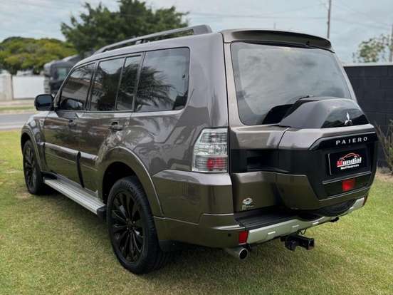 MITSUBISHI-PAJERO FULL-3.2 HPE 4X4 16V TURBO INTERCOOLER DIESEL 4P AUTOMÁTICO MITSUBISHI-PAJERO FULL-2014