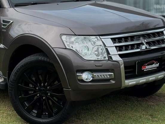 MITSUBISHI-PAJERO FULL-3.2 HPE 4X4 16V TURBO INTERCOOLER DIESEL 4P AUTOMÁTICO MITSUBISHI-PAJERO FULL-2014