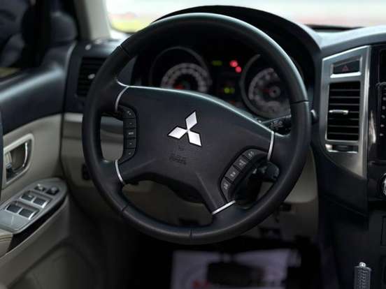 MITSUBISHI-PAJERO FULL-3.2 HPE 4X4 16V TURBO INTERCOOLER DIESEL 4P AUTOMÁTICO MITSUBISHI-PAJERO FULL-2014