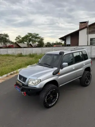 MITSUBISHI PAJERO TR4 2.0 4X4 16V 131CV GASOLINA 4P MANUAL