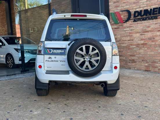 MITSUBISHI-PAJERO TR4-2013