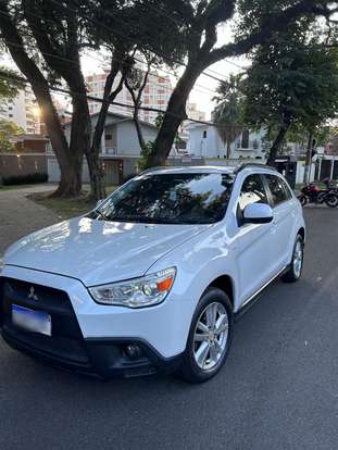 MITSUBISHI-ASX-2011