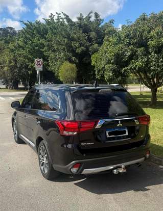 MITSUBISHI-OUTLANDER-2015