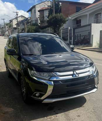 MITSUBISHI-OUTLANDER-3.0 GT 4X4 V6 24V GASOLINA 4P AUTOMÁTICO MITSUBISHI-OUTLANDER-2015