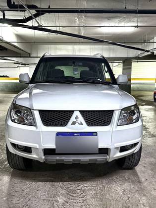 MITSUBISHI PAJERO TR4 2.0 4X2 16V 140CV FLEX 4P MANUAL