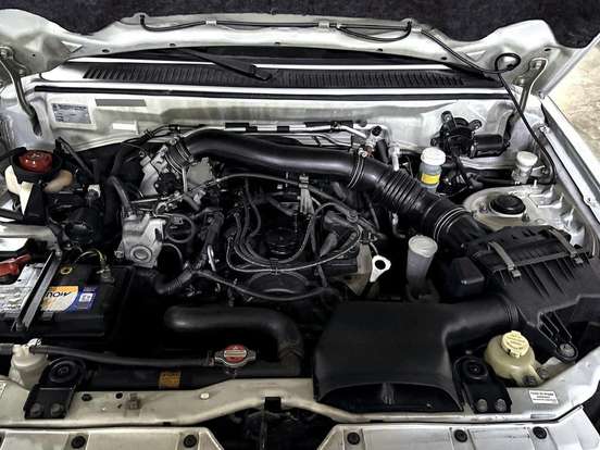 MITSUBISHI-PAJERO TR4-2013