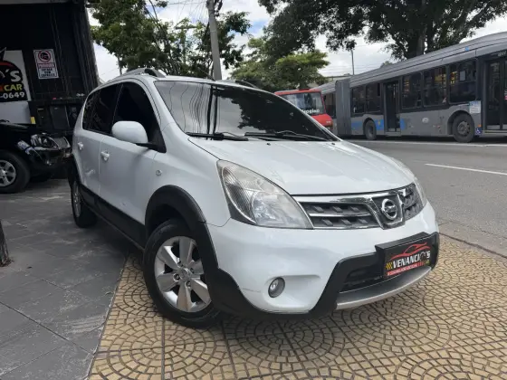 NISSAN LIVINA 1.8 SL X-GEAR 16V FLEX 4P AUTOMÁTICO