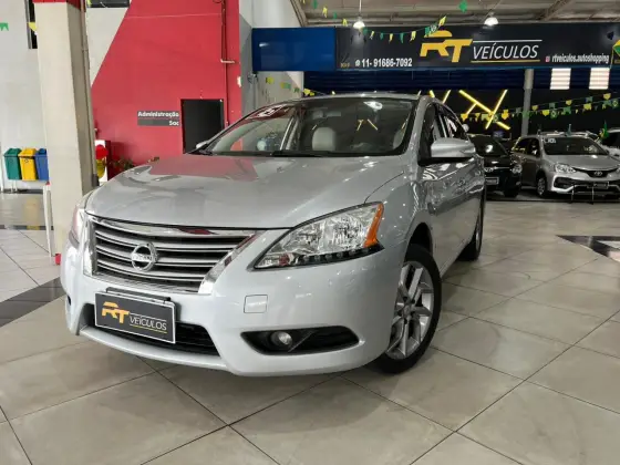 NISSAN SENTRA 2.0 UNIQUE 16V FLEX 4P AUTOMÁTICO