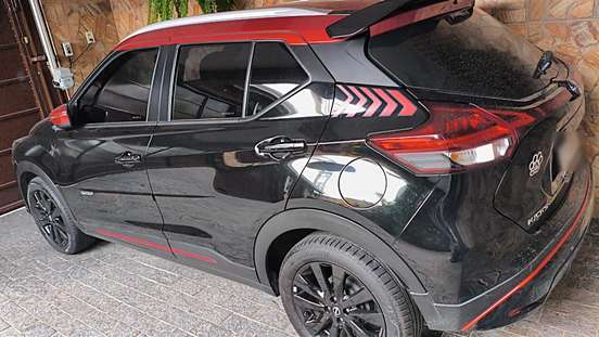 NISSAN-KICKS-2023