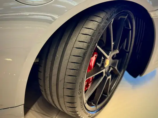 PORSCHE-718-2024