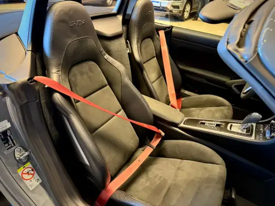 PORSCHE-718-2024