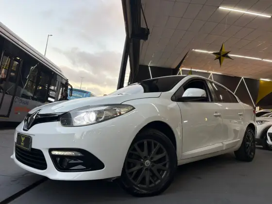 RENAULT FLUENCE 2.0 DYNAMIQUE 16V FLEX 4P MANUAL RENAULT FLUENCE 2.0 DYNAMIQUE 16V FLEX 4P MANUAL