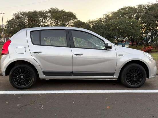 RENAULT-SANDERO-1.6 PRIVILÉGE 16V FLEX 4P AUTOMÁTICO RENAULT-SANDERO-2012