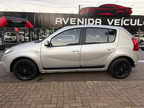 RENAULT-SANDERO-1.6 PRIVILÉGE 16V FLEX 4P AUTOMÁTICO RENAULT-SANDERO-2012