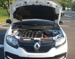 RENAULT SANDERO 2.0 16V HI-FLEX RS MANUAL RENAULT SANDERO 2.0 16V HI-FLEX RS MANUAL