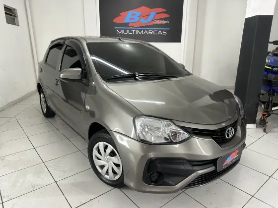 TOYOTA ETIOS 1.3 X 16V FLEX 4P AUTOMÁTICO TOYOTA ETIOS 1.3 X 16V FLEX 4P AUTOMÁTICO