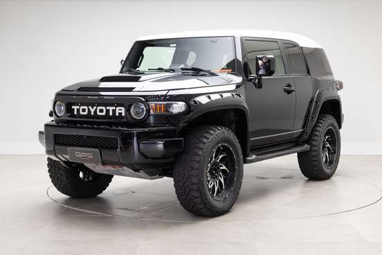 TOYOTA-FJ CRUISER-4.0 4X4 V6 24V GASOLINA 4P AUTOMÁTICO TOYOTA-FJ CRUISER-2008