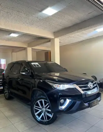 TOYOTA HILUX SW4 2.7 SR 4X2 16V FLEX 4P AUTOMÁTICO TOYOTA HILUX SW4 2.7 SR 4X2 16V FLEX 4P AUTOMÁTICO