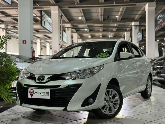 TOYOTA-YARIS-1.5 16V FLEX SEDAN XL PLUS TECH MULTIDRIVE TOYOTA-YARIS-2018