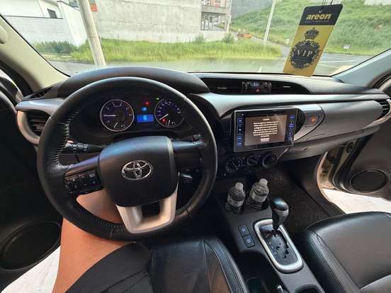 TOYOTA-HILUX-2.8 SR 4X4 CD 16V DIESEL 4P AUTOMÁTICO TOYOTA-HILUX-2018