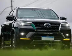 TOYOTA HILUX SW4 2.8 D-4D TURBO DIESEL SRX 4X4 AUTOMÁTICO TOYOTA HILUX SW4 2.8 D-4D TURBO DIESEL SRX 4X4 AUTOMÁTICO