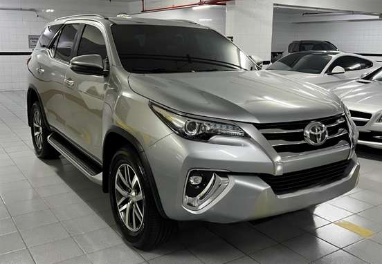 TOYOTA-HILUX SW4-2019