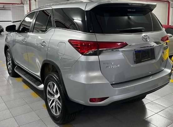 TOYOTA-HILUX SW4-2019