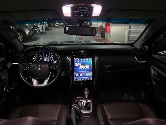 TOYOTA-HILUX SW4-2.8 SRX 4X4 16V TURBO INTERCOOLER DIESEL 4P AUTOMÁTICO TOYOTA-HILUX SW4-2019