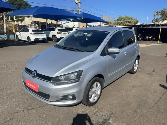 VOLKSWAGEN FOX 1.0 MPI COMFORTLINE 12V FLEX 4P MANUAL VOLKSWAGEN FOX 1.0 MPI COMFORTLINE 12V FLEX 4P MANUAL