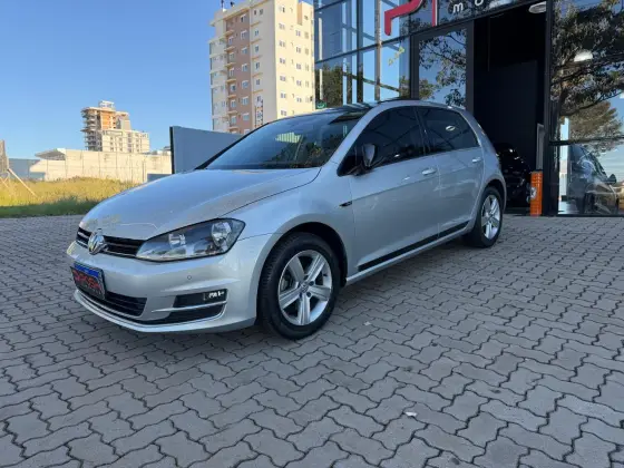 VOLKSWAGEN GOLF 1.4 TSI HIGHLINE 16V GASOLINA 4P AUTOMÁTICO VOLKSWAGEN GOLF 1.4 TSI HIGHLINE 16V GASOLINA 4P AUTOMÁTICO