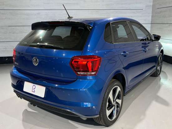 VOLKSWAGEN-POLO-2020