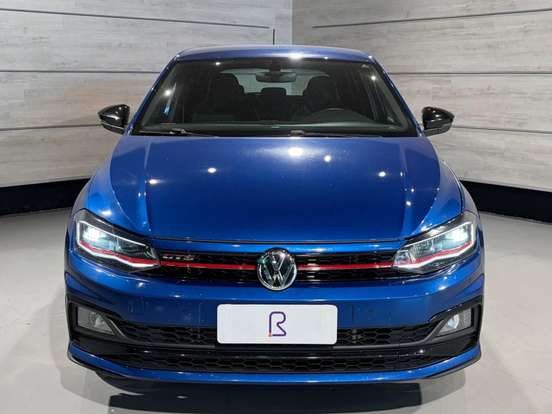 VOLKSWAGEN-POLO-2020