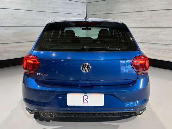 VOLKSWAGEN-POLO-2020