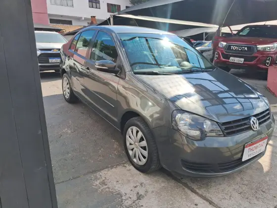 VOLKSWAGEN POLO SEDAN 1.6 MI 8V FLEX 4P MANUAL
