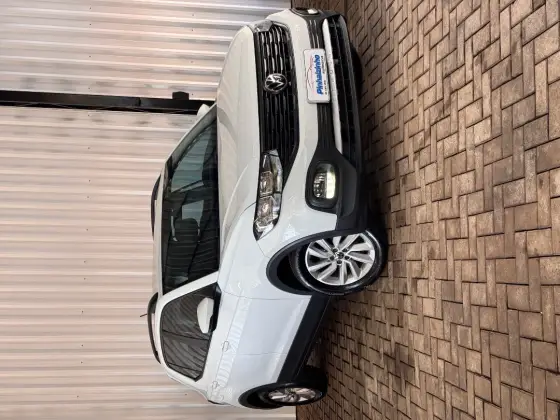 VOLKSWAGEN T-CROSS 1.0 200 TSI TOTAL FLEX AUTOMÁTICO VOLKSWAGEN T-CROSS 1.0 200 TSI TOTAL FLEX AUTOMÁTICO