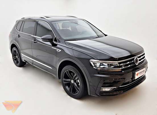 VOLKSWAGEN-TIGUAN-2021