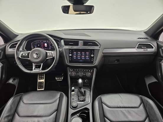 VOLKSWAGEN-TIGUAN-2021