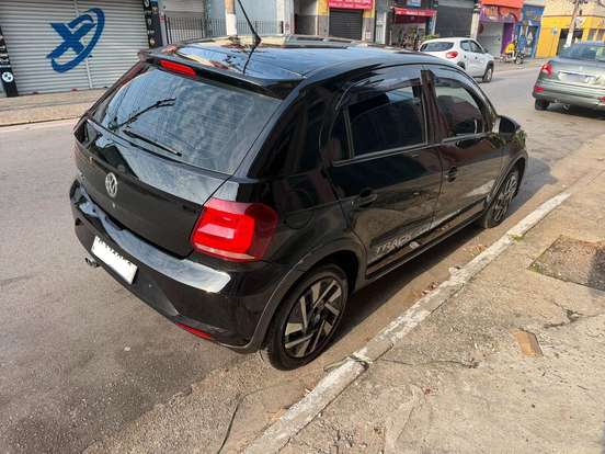 VOLKSWAGEN-GOL-2017