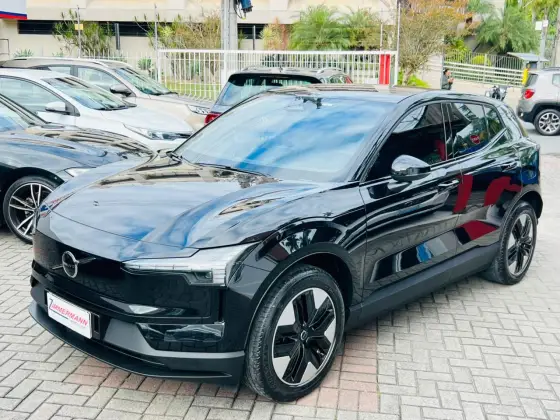 VOLVO EX30 69 KW ELÉTRICO CORE VOLVO EX30 69 KW ELÉTRICO CORE