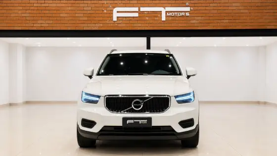 VOLVO XC40 2.0 T4 GASOLINA GEARTRONIC