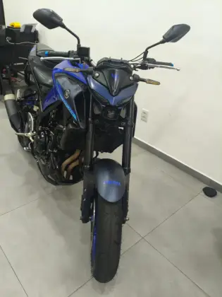 YAMAHA MT-03 ABS YAMAHA MT-03 ABS