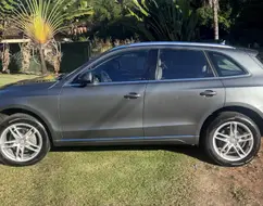AUDI Q5 2.0 TFSI AMBIENTE 16V 225CV GASOLINA 4P AUTOMÁTICO AUDI Q5 2.0 TFSI AMBIENTE 16V 225CV GASOLINA 4P AUTOMÁTICO