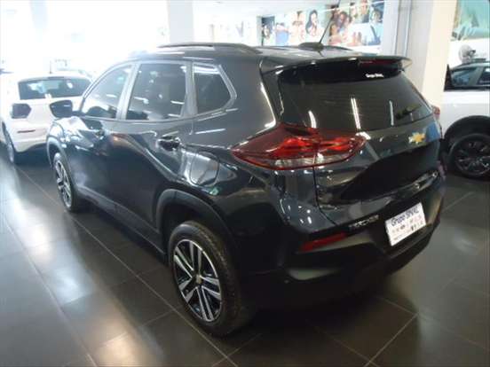 CHEVROLET-TRACKER-2023