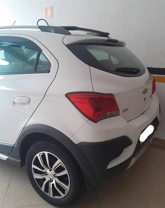 CHEVROLET ONIX 1.4 MPFI ACTIV 8V FLEX 4P AUTOMÁTICO