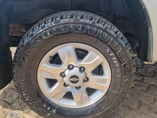 CHEVROLET-S10-2.8 LT 4X4 CD 16V TURBO DIESEL 4P MANUAL CHEVROLET-S10-2013