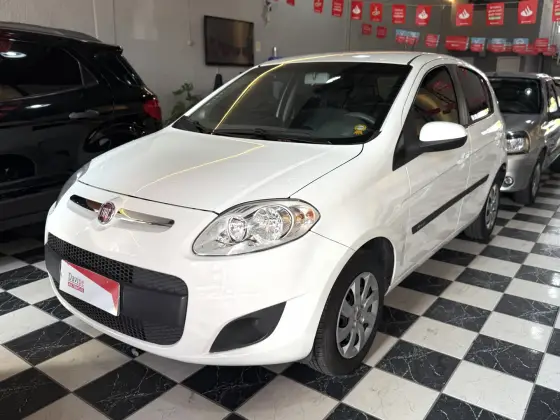 FIAT PALIO 1.0 MPI ATTRACTIVE 8V FLEX 4P MANUAL FIAT PALIO 1.0 MPI ATTRACTIVE 8V FLEX 4P MANUAL
